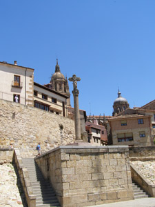 Subida a la calle Tentenecio