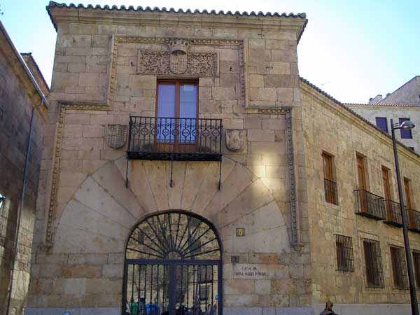 Casa de Doña María La Brava