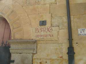 Letrero de la Iglesia de Santa María de los Caballeros