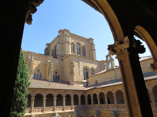 Claustro alto